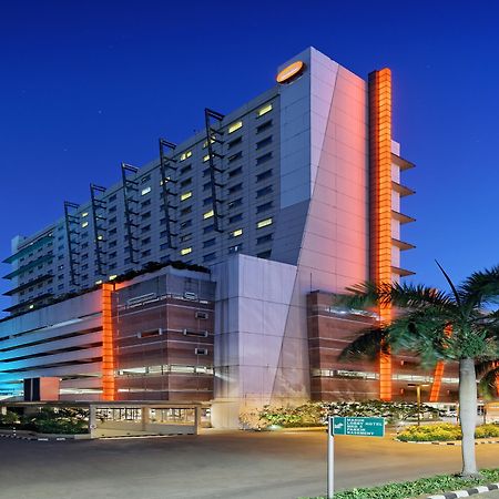 Harris Hotel And Conventions Kelapa Gading Jakarta Exteriör bild