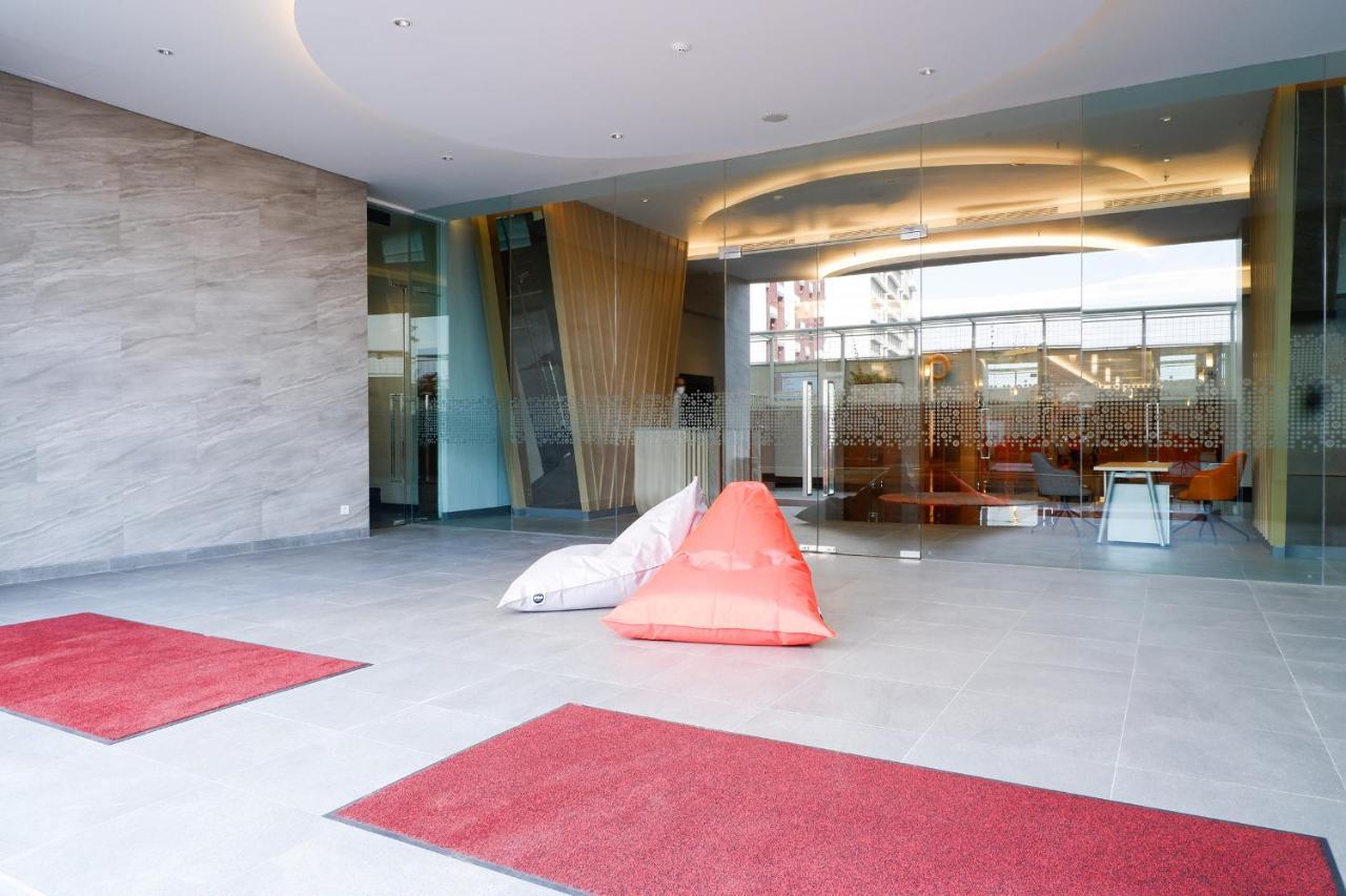 Harris Hotel And Conventions Kelapa Gading Jakarta Exteriör bild
