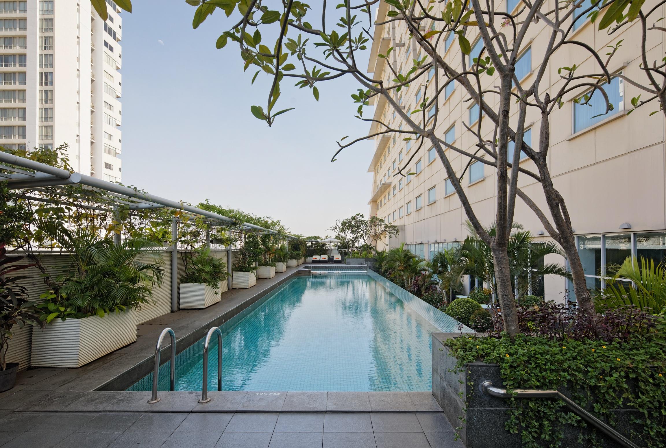 Harris Hotel And Conventions Kelapa Gading Jakarta Exteriör bild