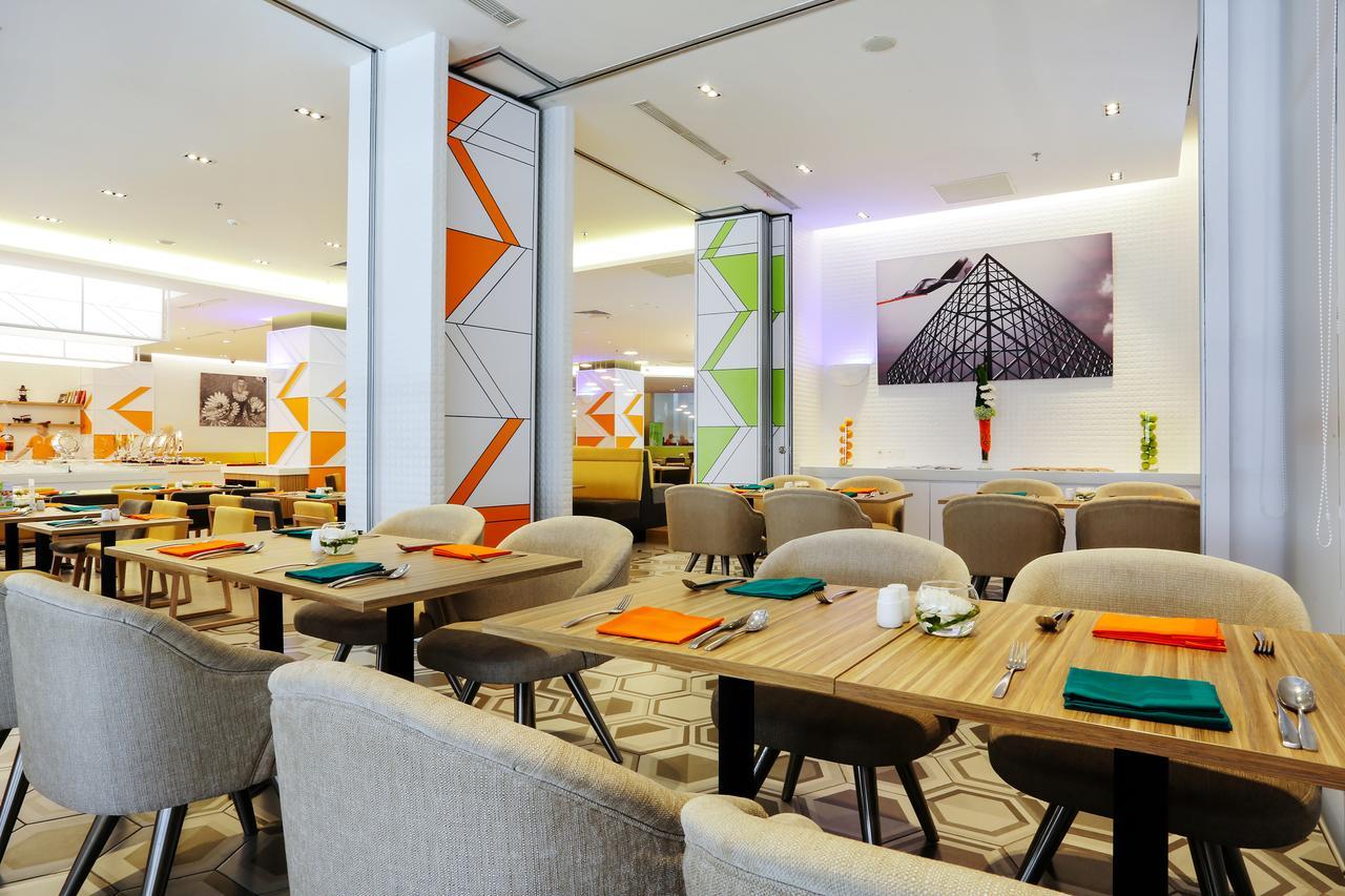 Harris Hotel And Conventions Kelapa Gading Jakarta Exteriör bild