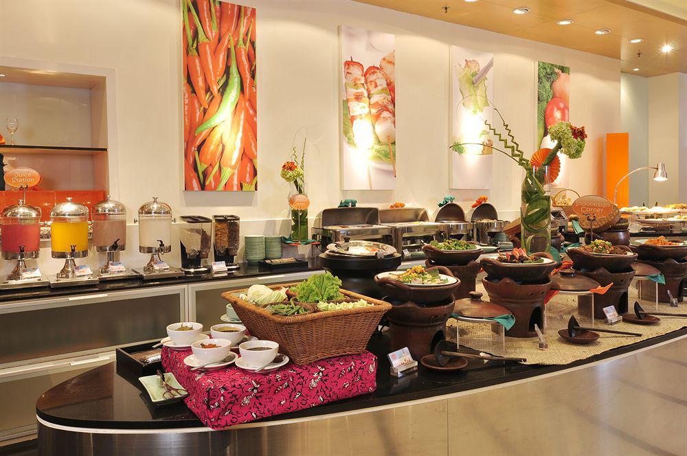 Harris Hotel And Conventions Kelapa Gading Jakarta Exteriör bild